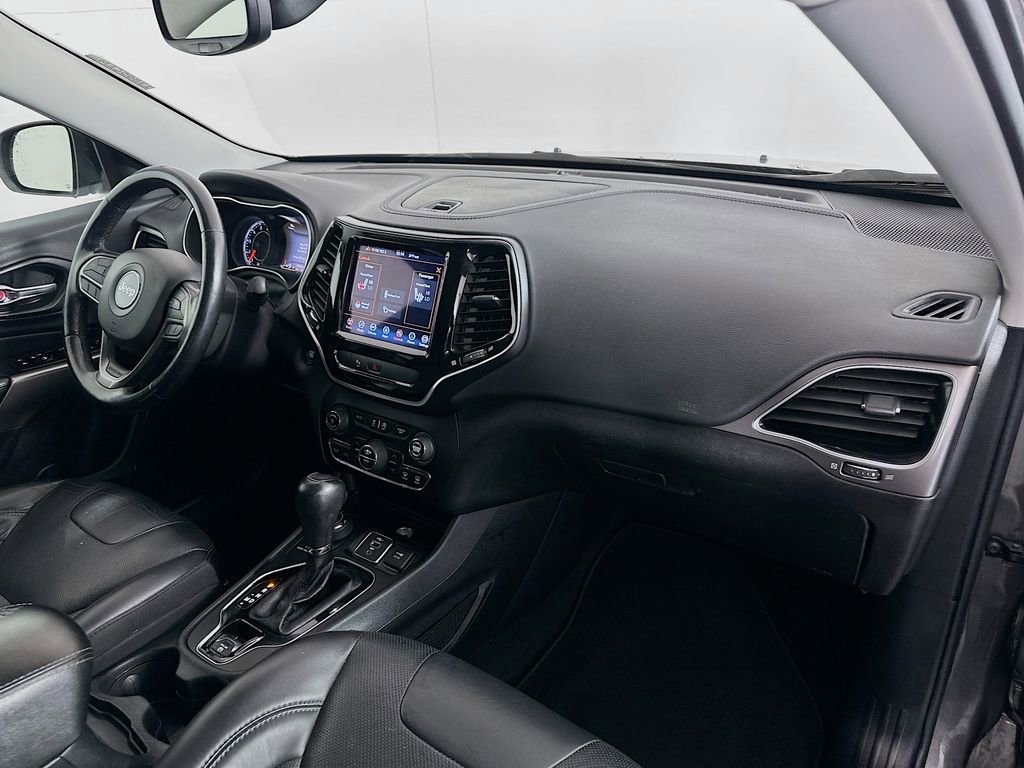 Used 2020 Jeep Cherokee Limited image 28