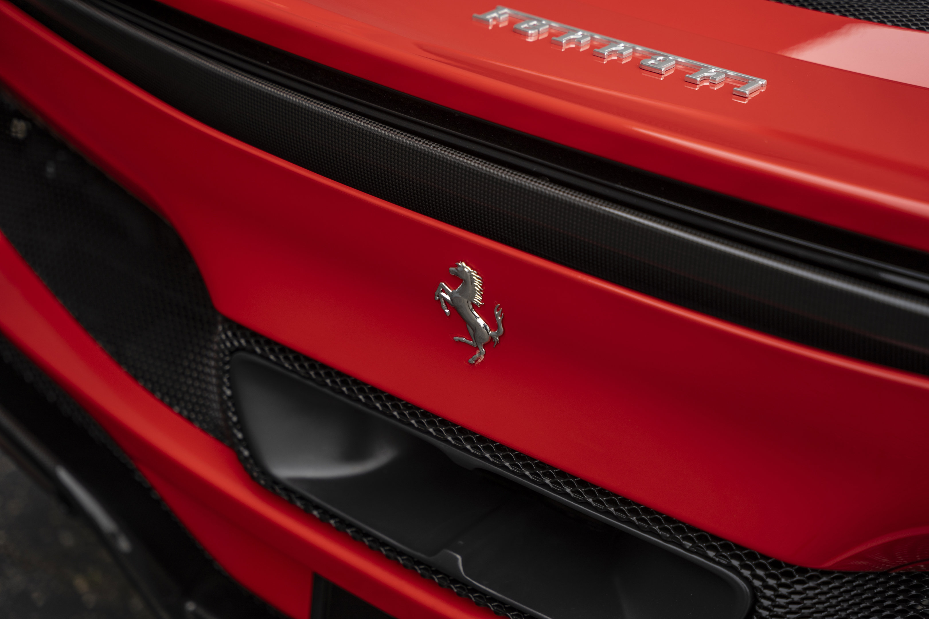 Used 2023 Ferrari 296 GTB RWD image 9