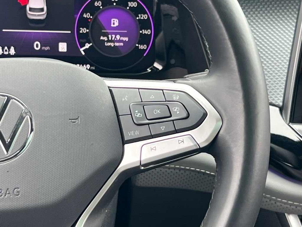 Certified 2024 Volkswagen Atlas Cross Sport SEL R-Line image 31