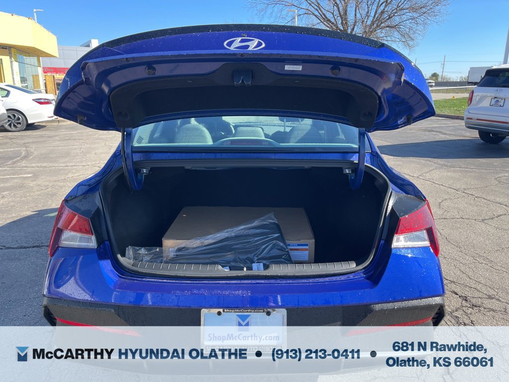 Used 2025 Hyundai Elantra Sport FWD image 20