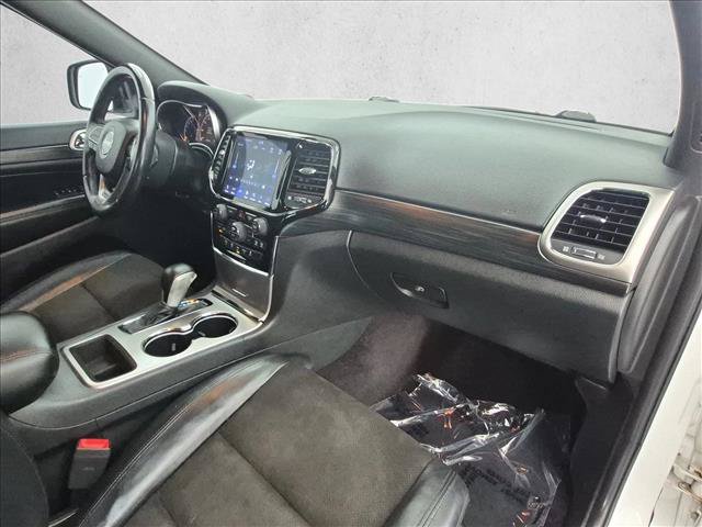Used 2019 Jeep Grand Cherokee Laredo w/ Laredo X Package RWD image 24