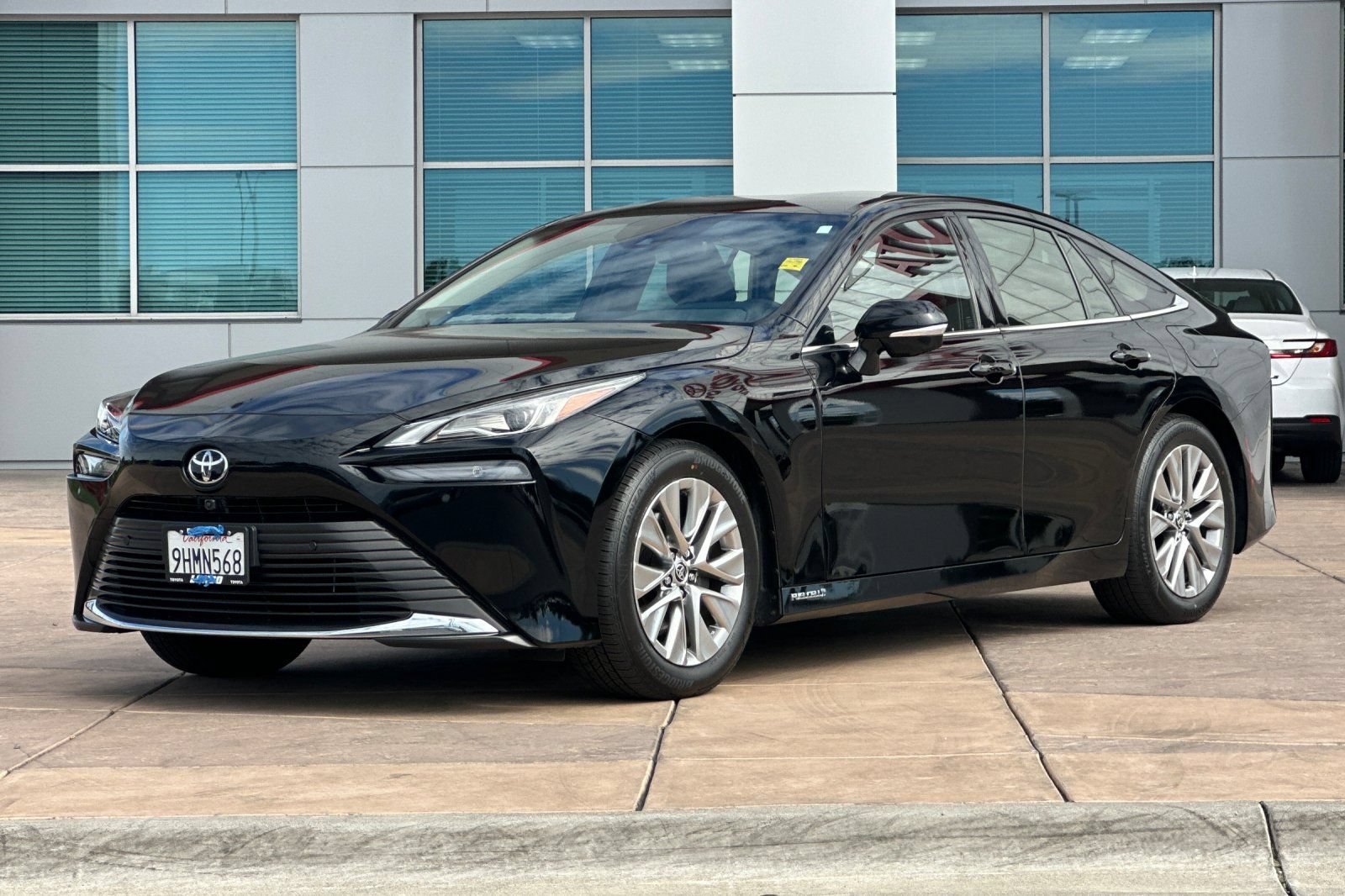 Certified 2023 Toyota Mirai w/ Advanced Technology Package RWD image 10