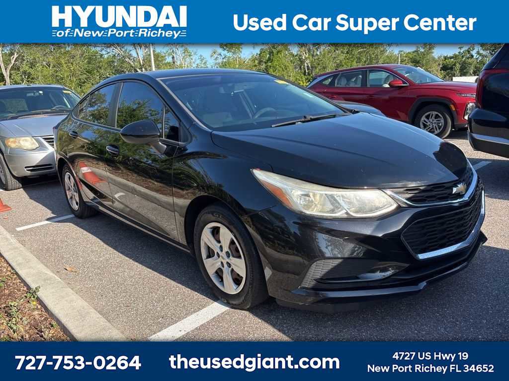 Used 2016 Chevrolet Cruze LS FWD image 4