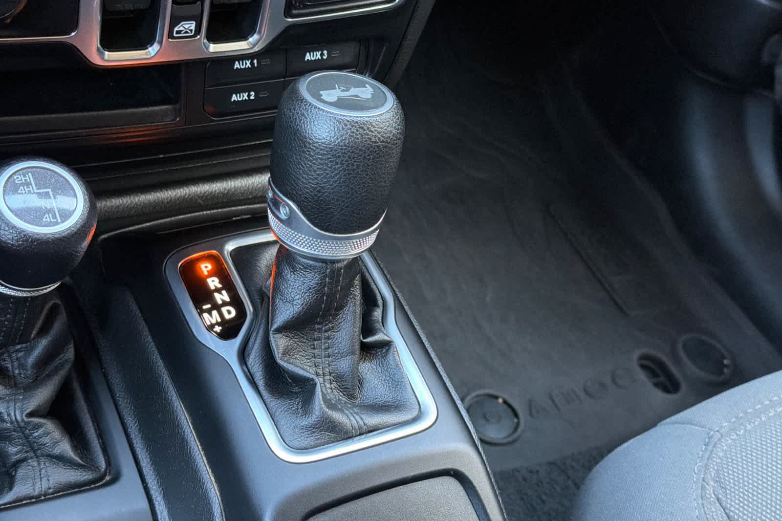 Used 2023 Jeep Wrangler Unlimited Sport AWD/4WD image 23