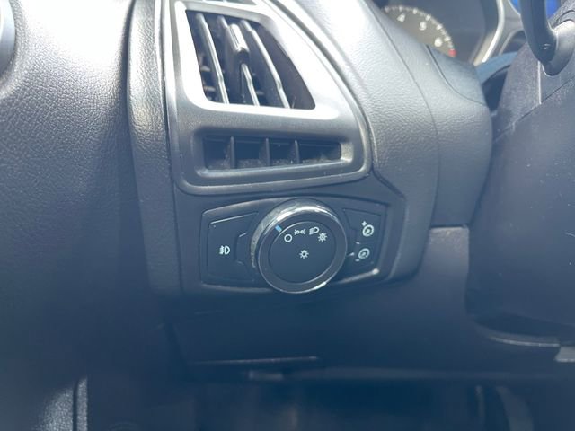 Used 2012 Ford Focus SE FWD image 26