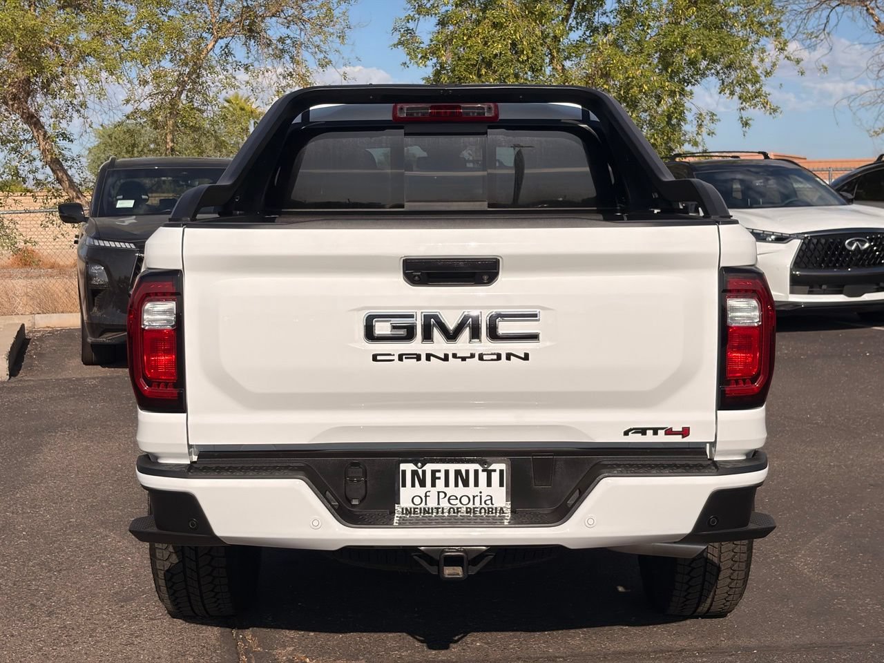 Used 2025 GMC Canyon AT4 w/ Nightfall Edition AWD/4WD image 5