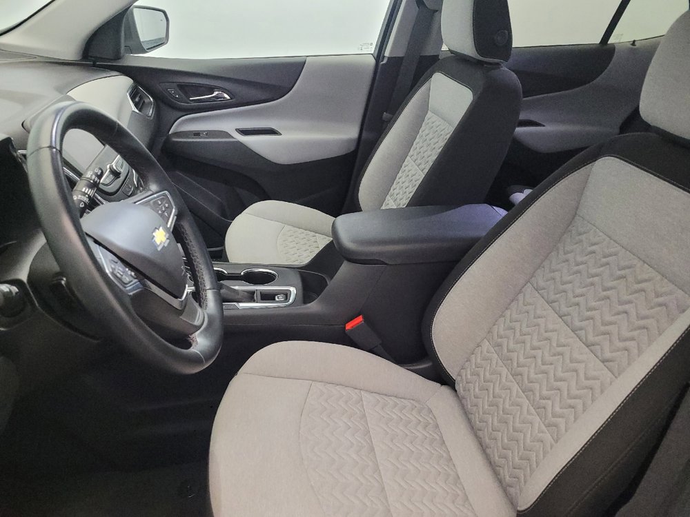 Used 2023 Chevrolet Equinox LT w/ Driver Convenience Package image 17