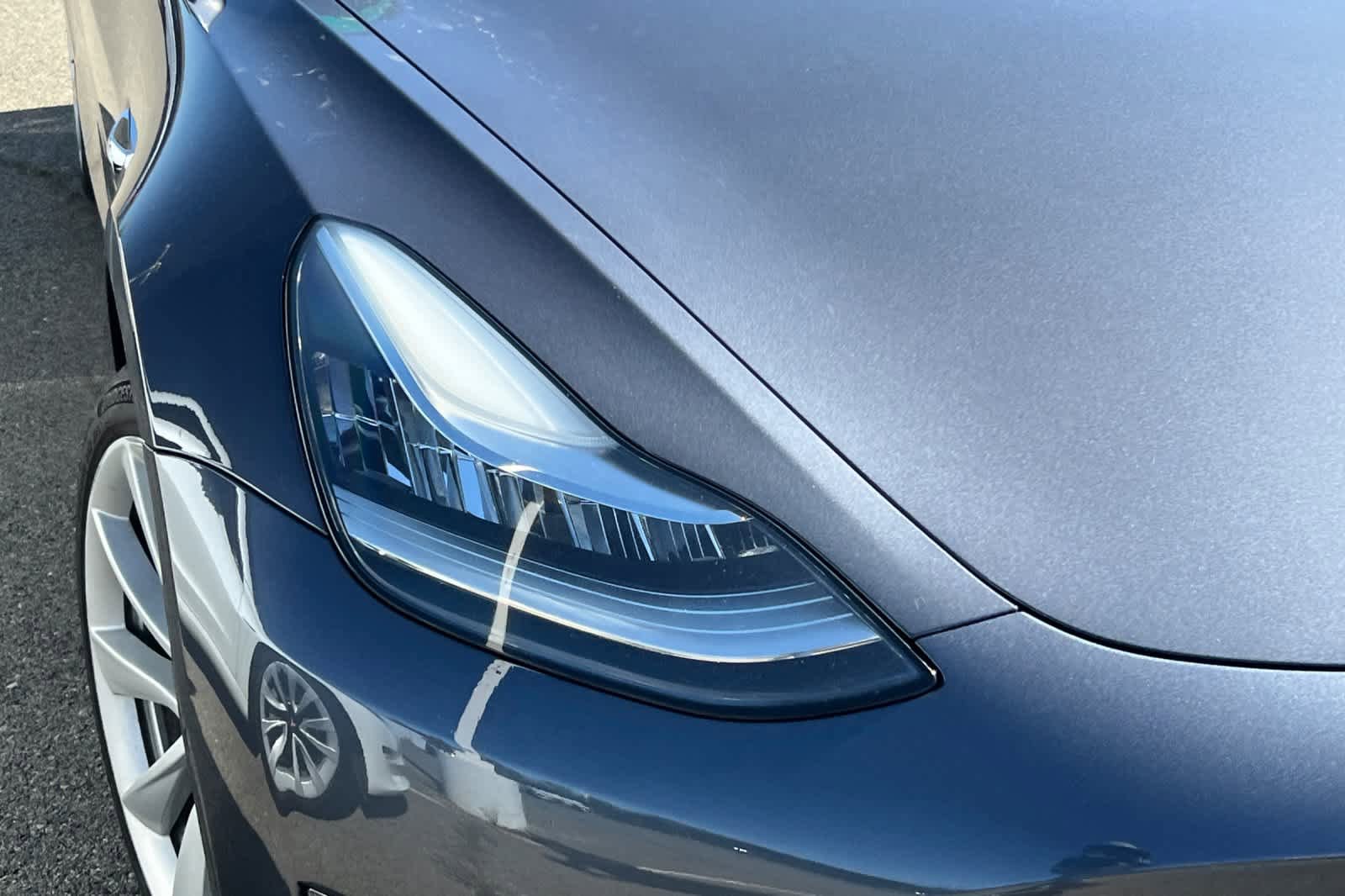 Used 2018 Tesla Model 3 Long Range RWD image 14