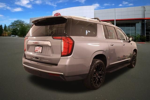 Used 2022 GMC Yukon XL Denali AWD/4WD image 3