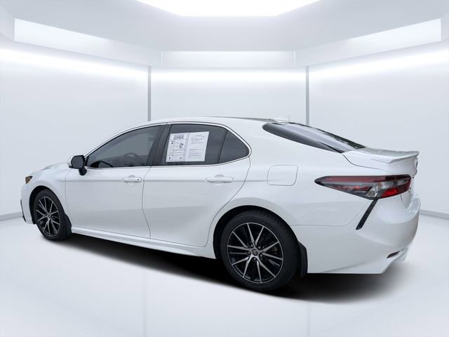 Used 2021 Toyota Camry SE FWD image 5