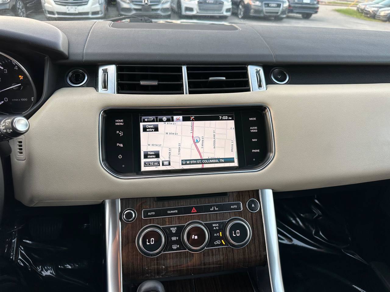 Used 2015 Land Rover Range Rover Sport HSE AWD/4WD image 42