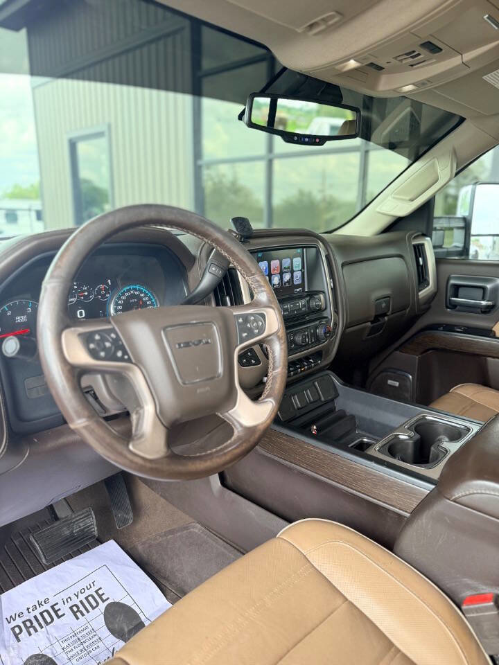 Used 2019 GMC Sierra 3500 Denali w/ Duramax Plus Package AWD/4WD image 12