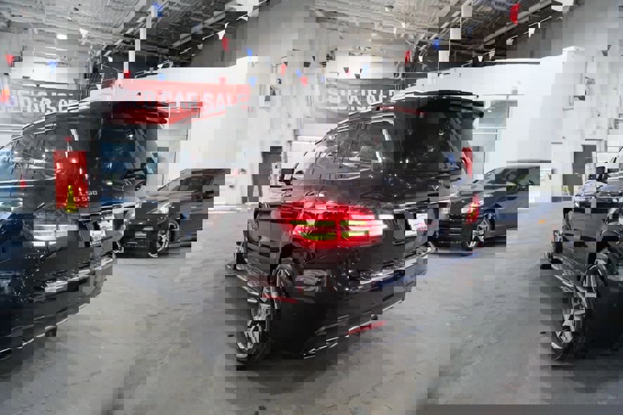 Used 2017 Mercedes-Benz GLS 550 4MATIC image 8