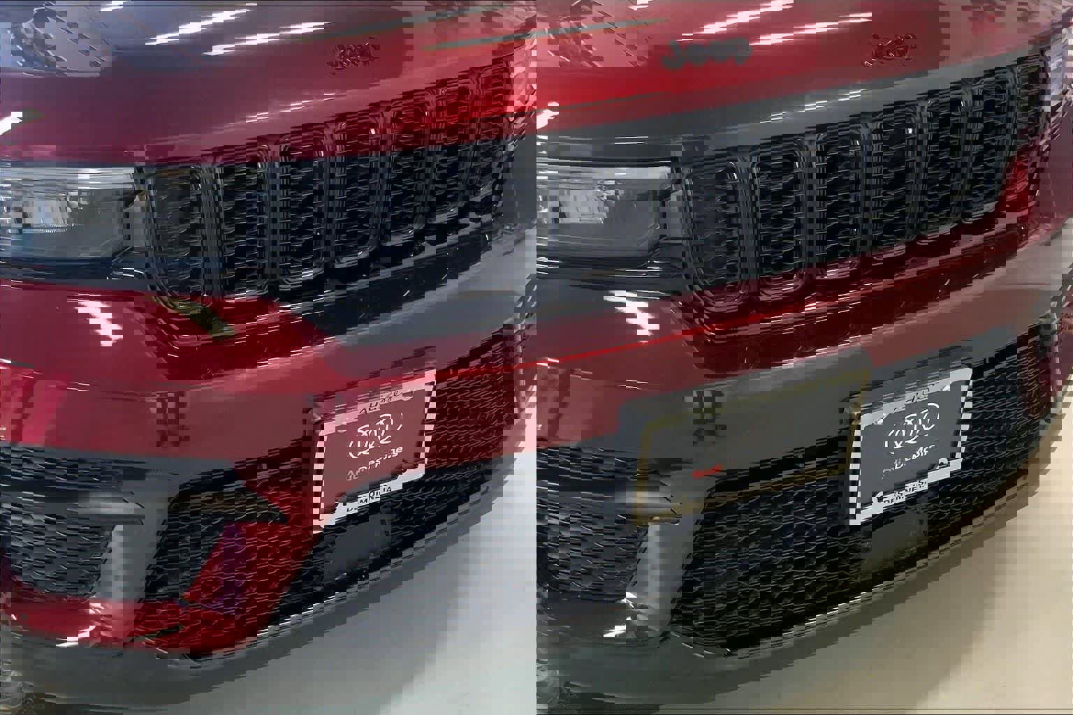 Used 2023 Jeep Grand Cherokee Altitude image 30