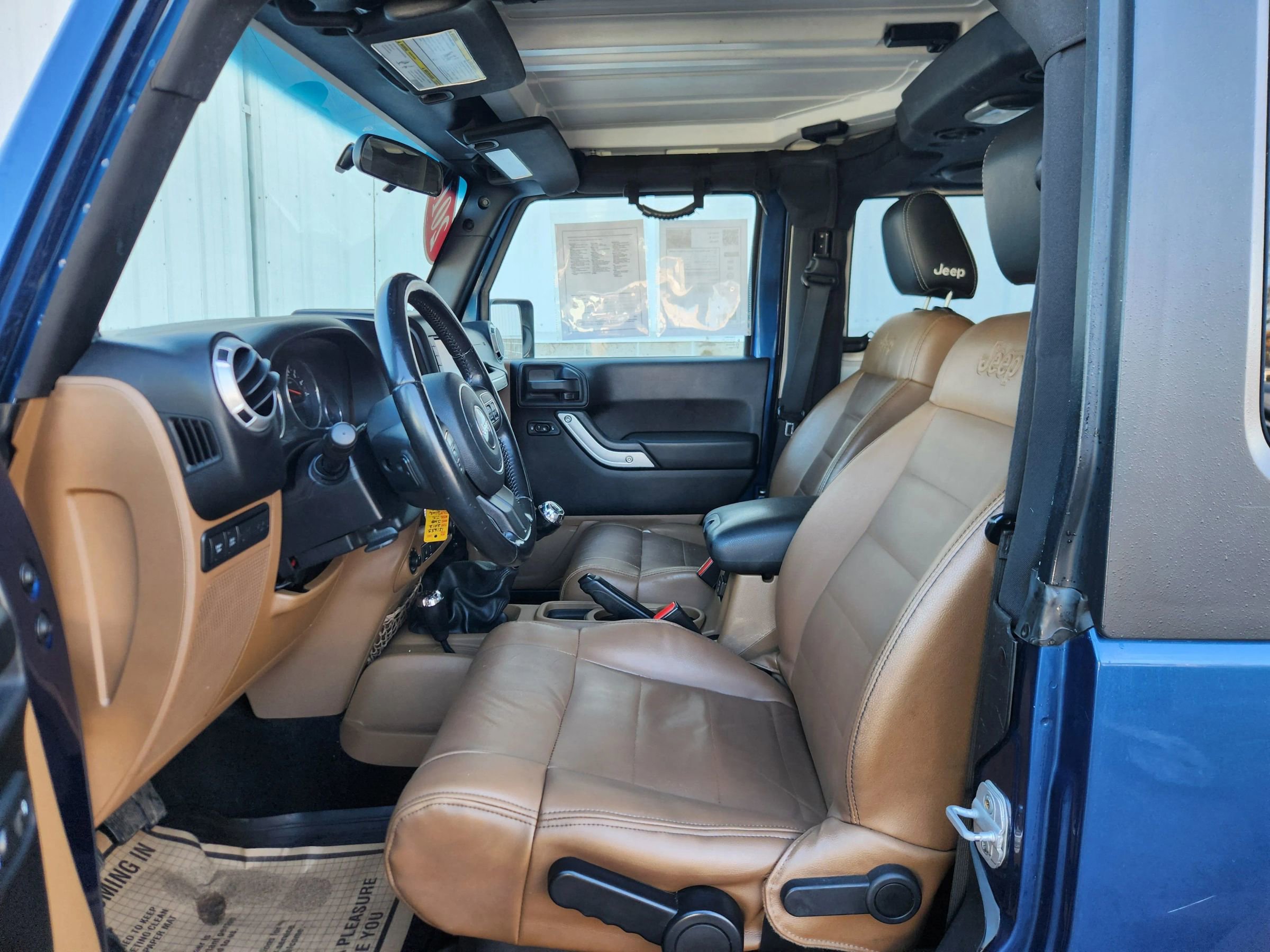 Used 2012 Jeep Wrangler Rubicon w/ Dual Top Group image 30