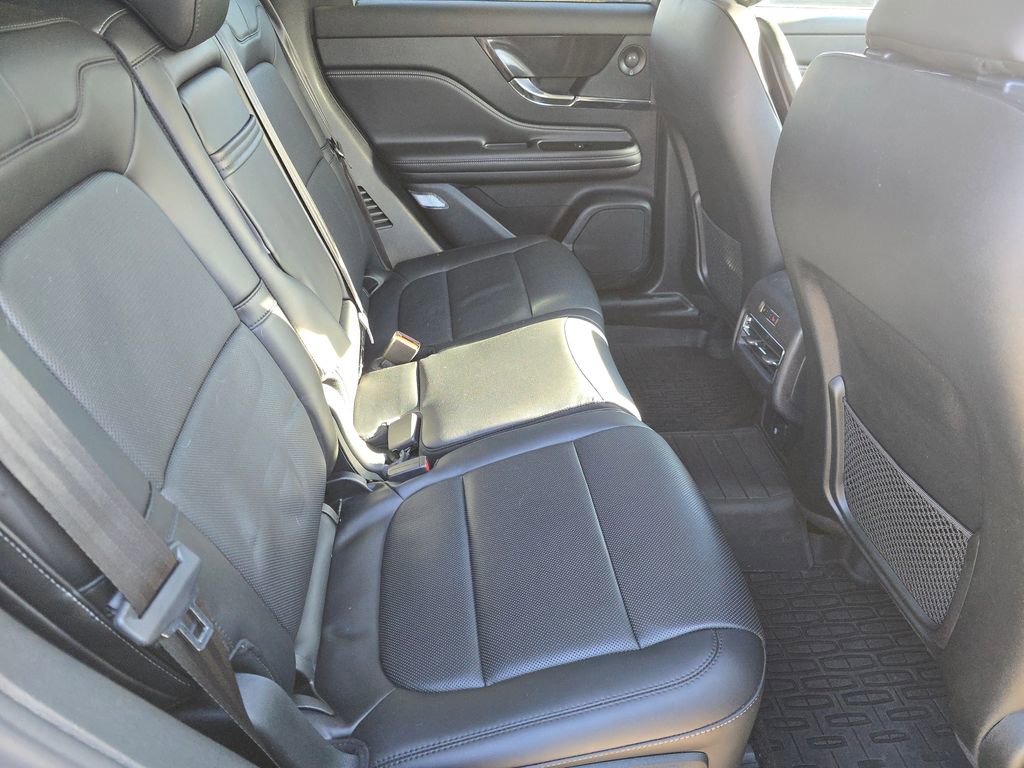 Used 2022 Lincoln Corsair Reserve w/ Luxury Package image 18