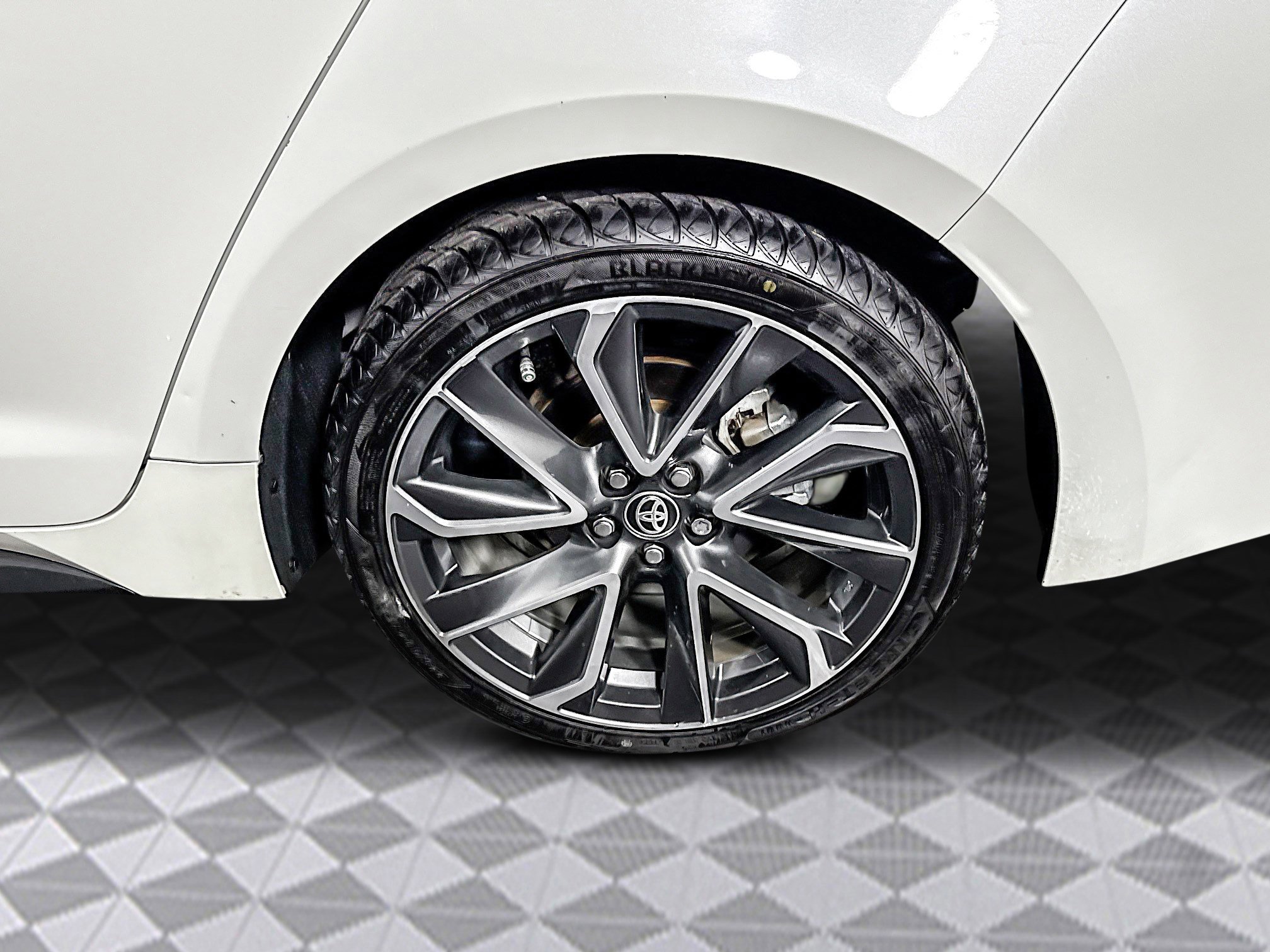 Used 2020 Toyota Corolla SE image 36