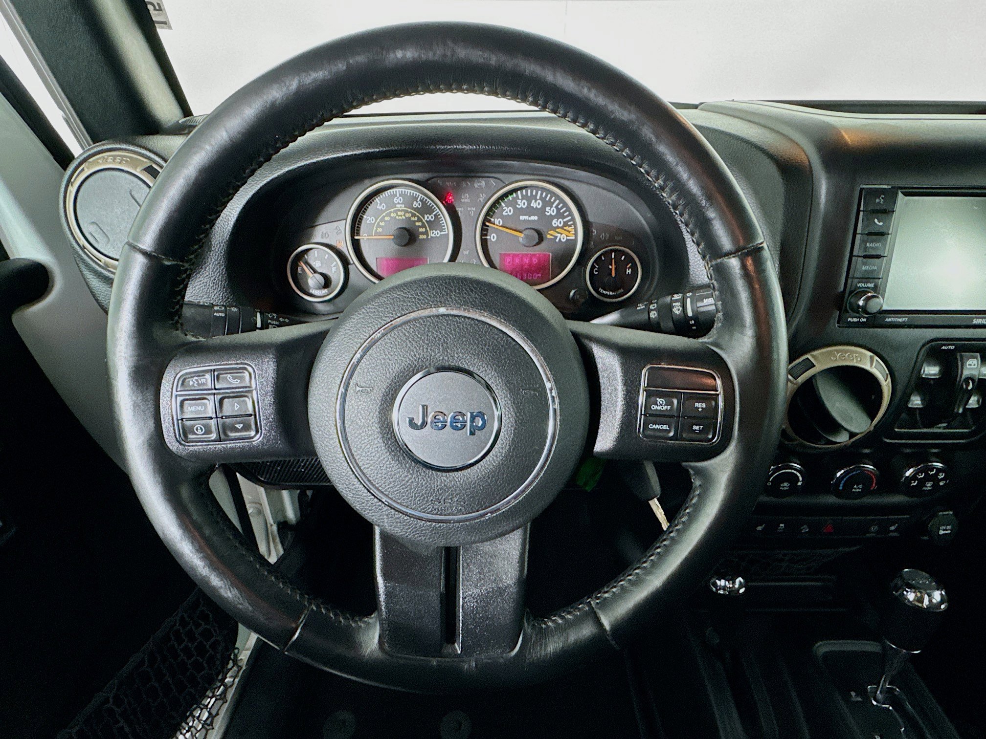 Used 2017 Jeep Wrangler 75th Anniversary image 11