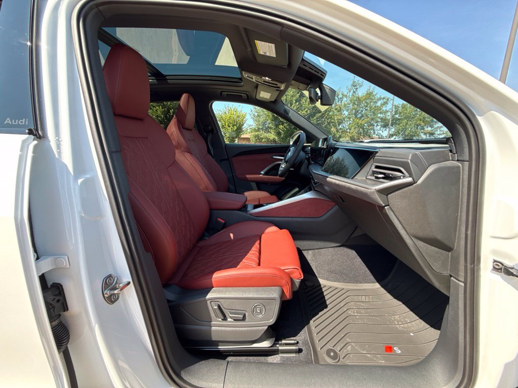 New 2026 Audi SQ5 Prestige AWD/4WD image 15