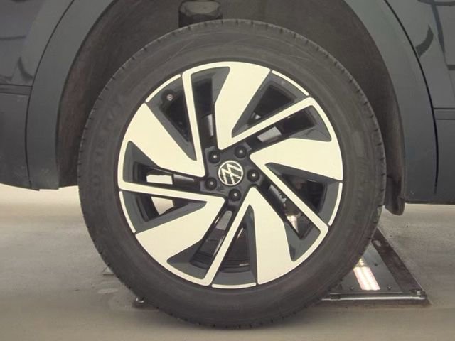 Used 2025 Volkswagen Atlas SE image 19