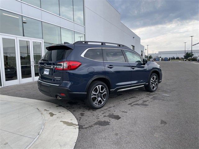 New 2025 Subaru Ascent Limited image 5