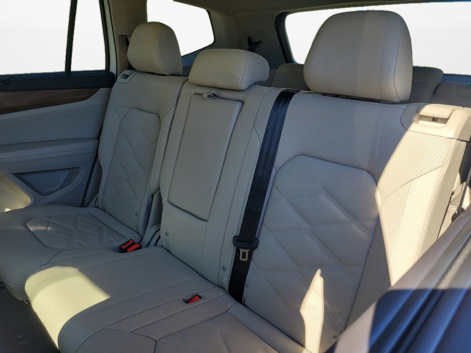 New 2026 Volkswagen Atlas SE image 12