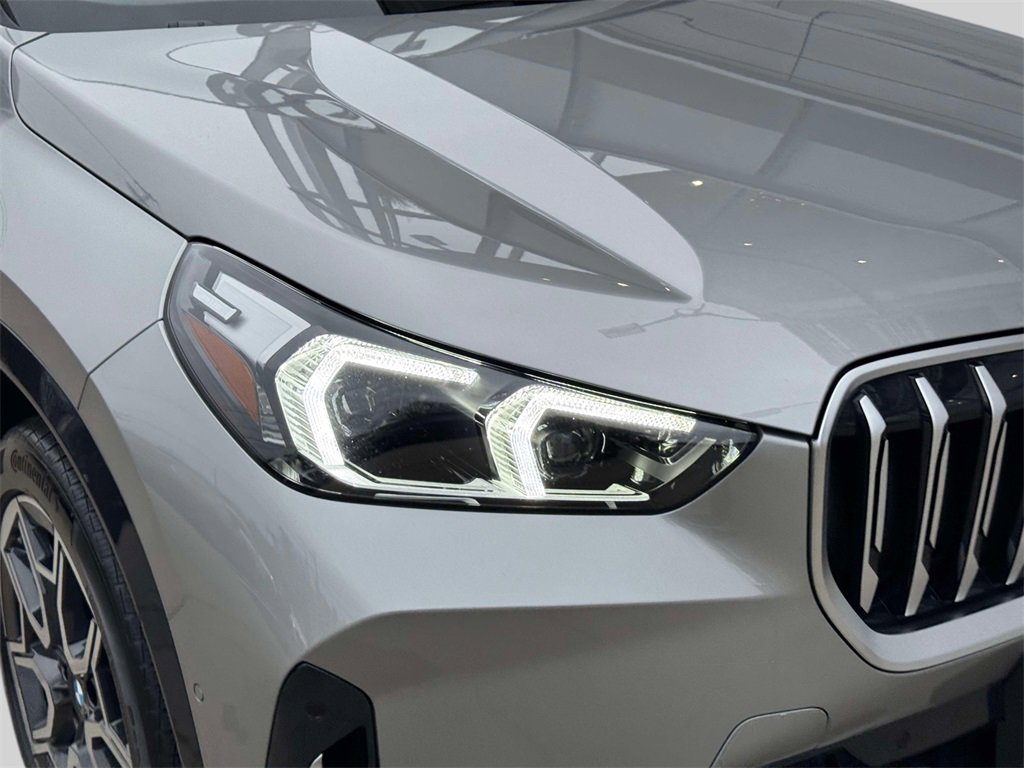 Certified 2025 BMW X1 xDrive28i w/ Premium Package image 7