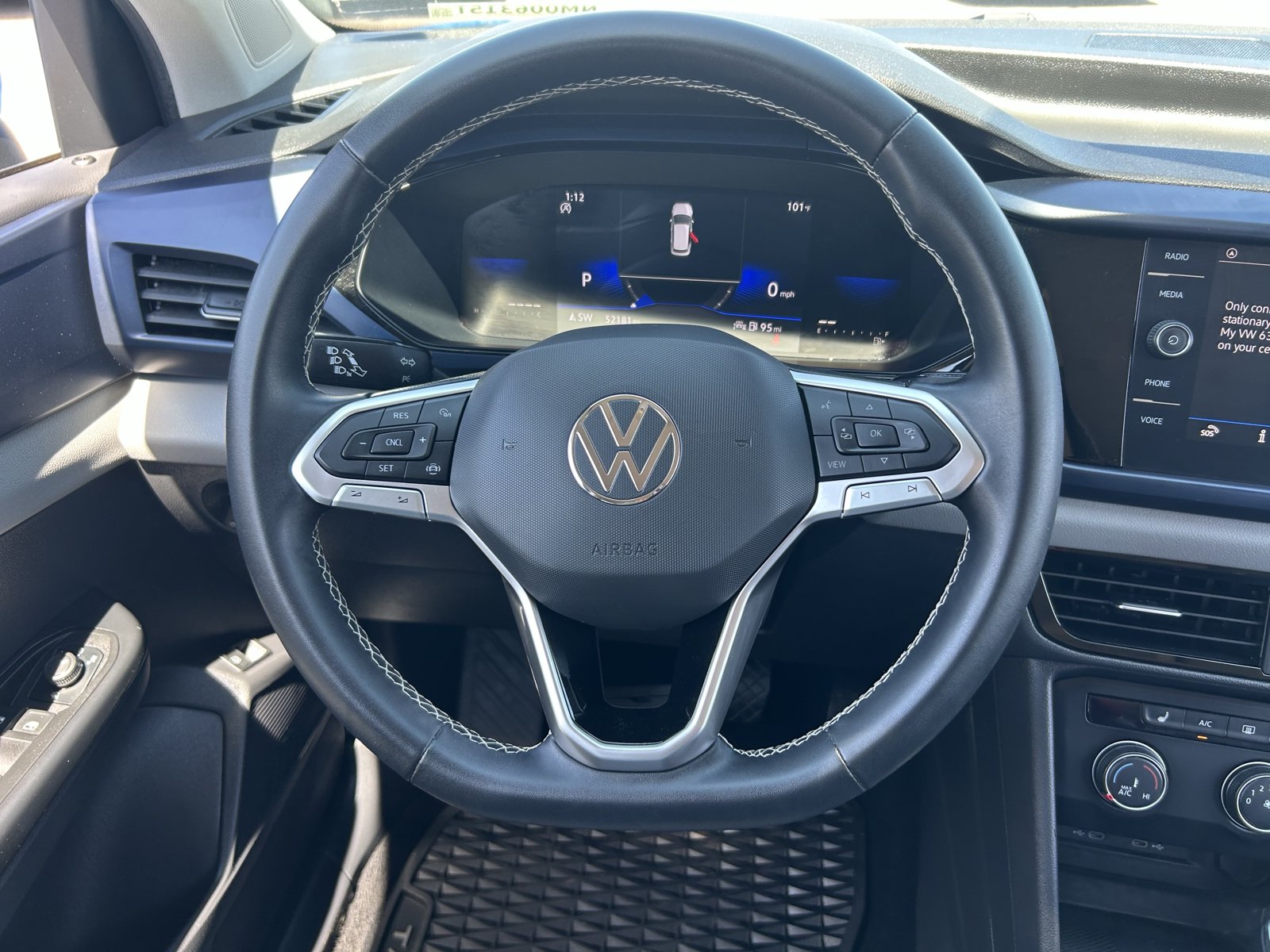 Used 2022 Volkswagen Taos SE FWD image 23