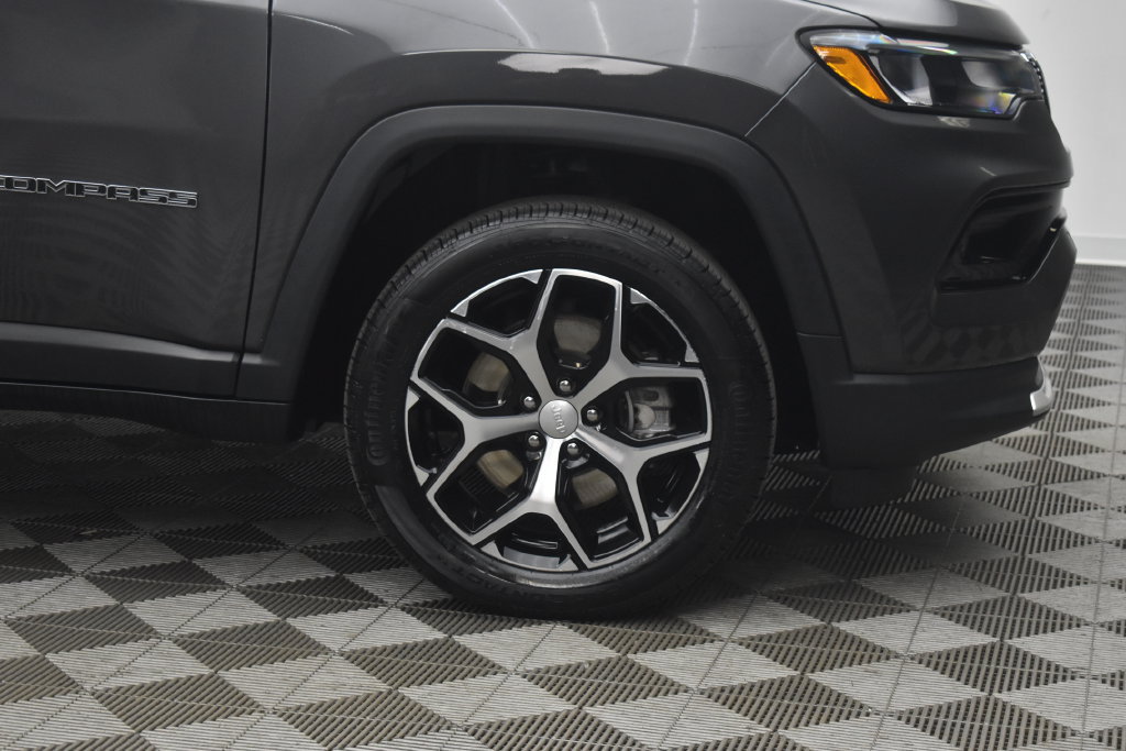 Used 2024 Jeep Compass Limited AWD/4WD image 25