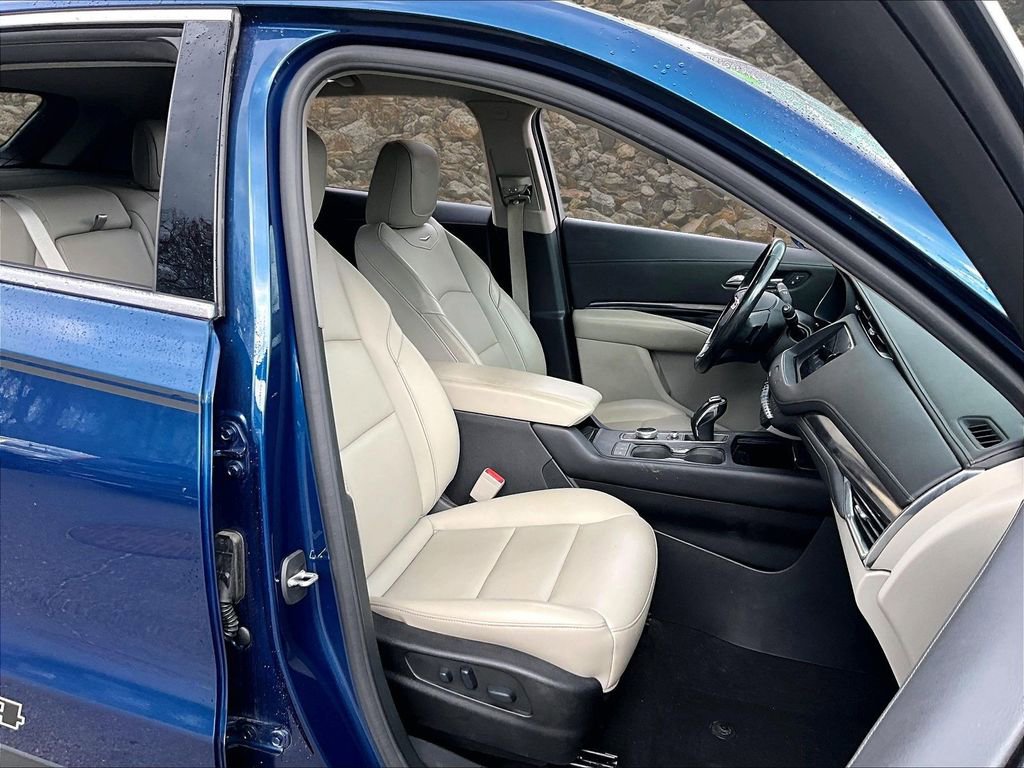 Used 2019 Cadillac XT4 Luxury w/ Trailering Package image 7