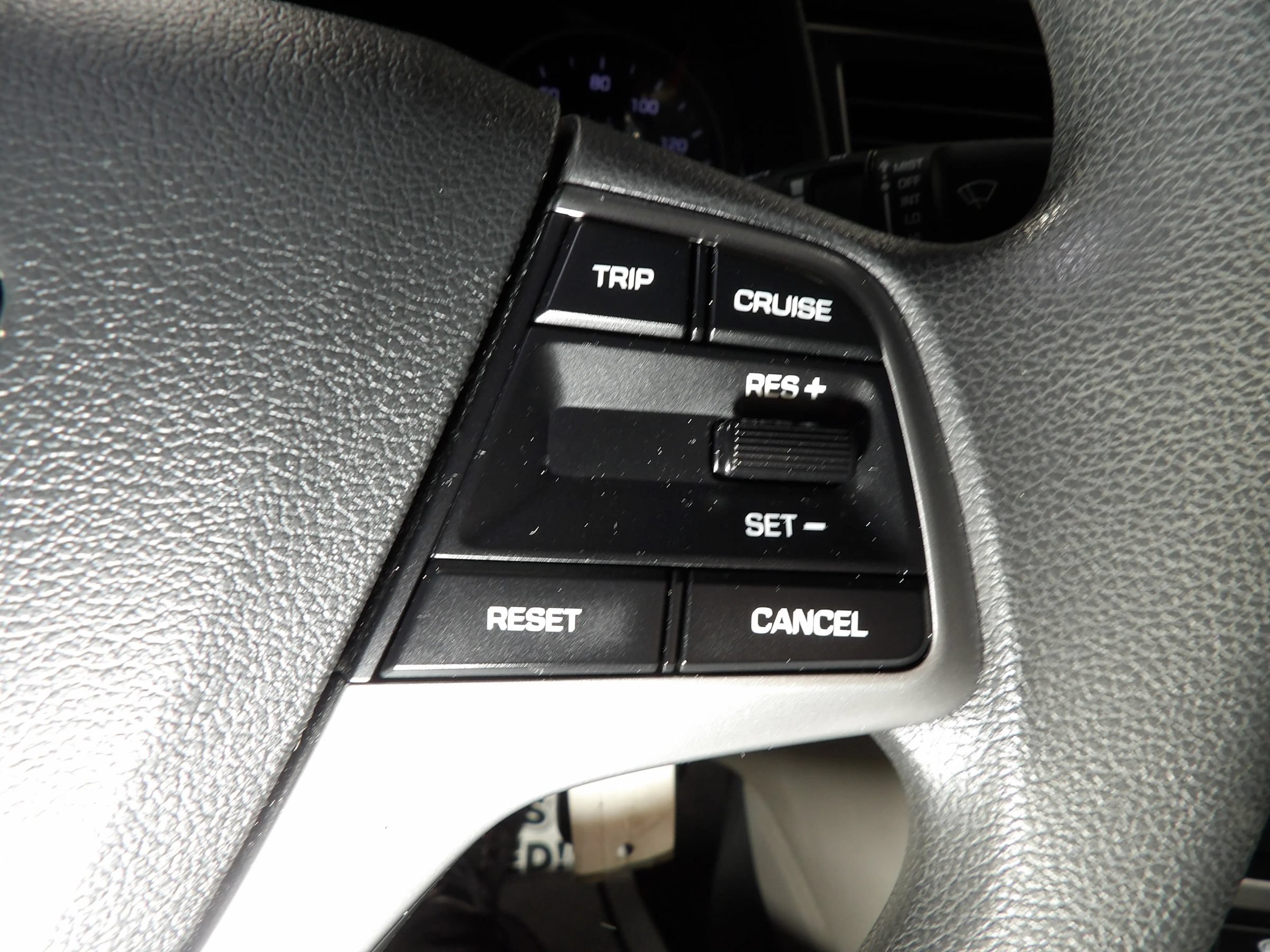 Used 2017 Hyundai Elantra SE FWD image 14