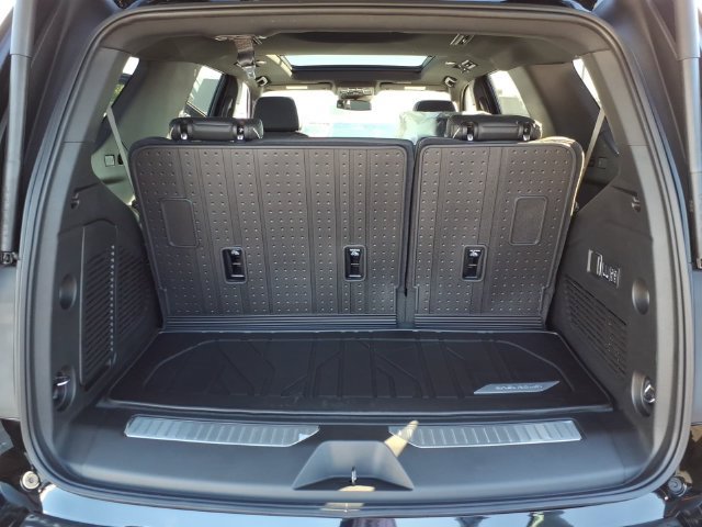 New 2027 Chevrolet Tahoe Premier w/ Sun And Tow Package AWD/4WD image 11