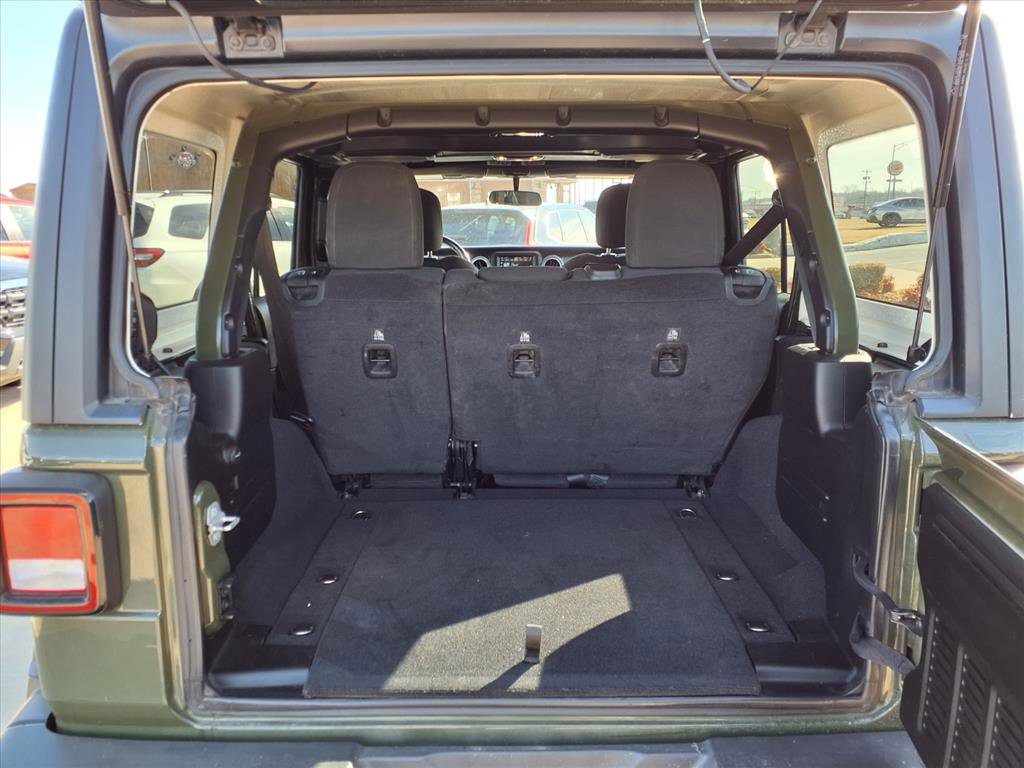 Used 2021 Jeep Wrangler Unlimited Sahara AWD/4WD image 20