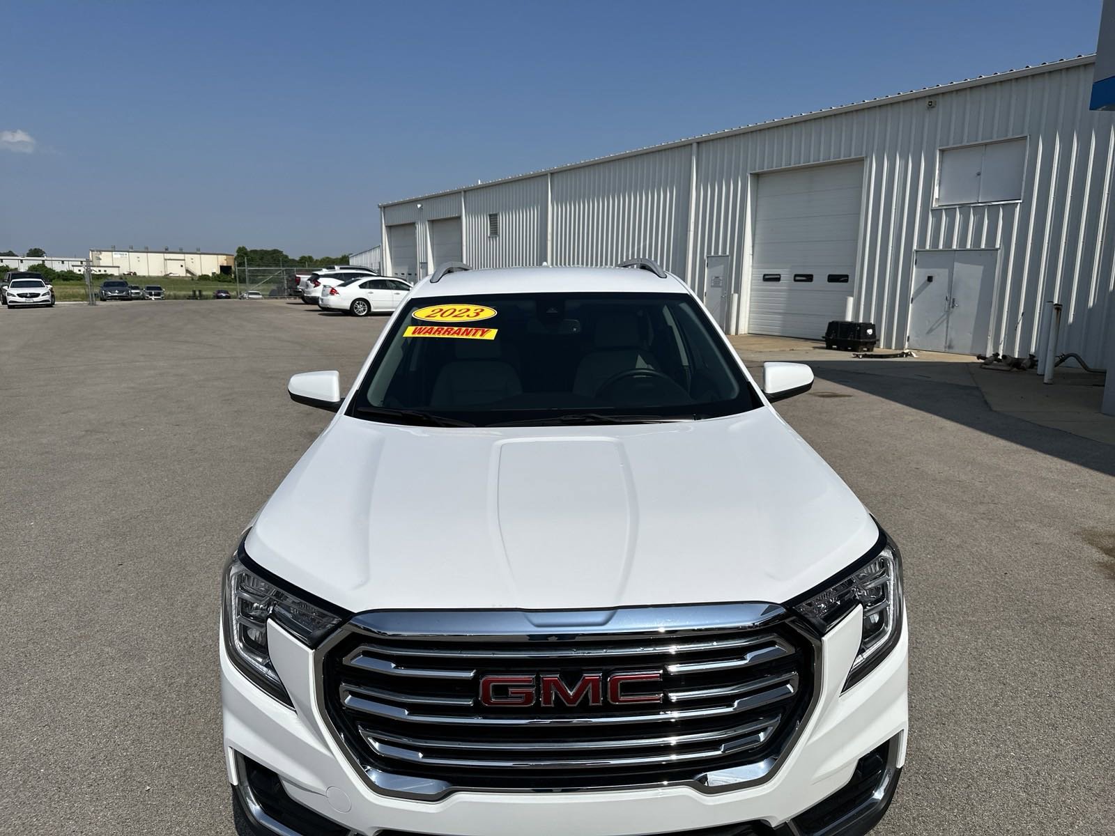 Used 2023 GMC Terrain SLT FWD image 8