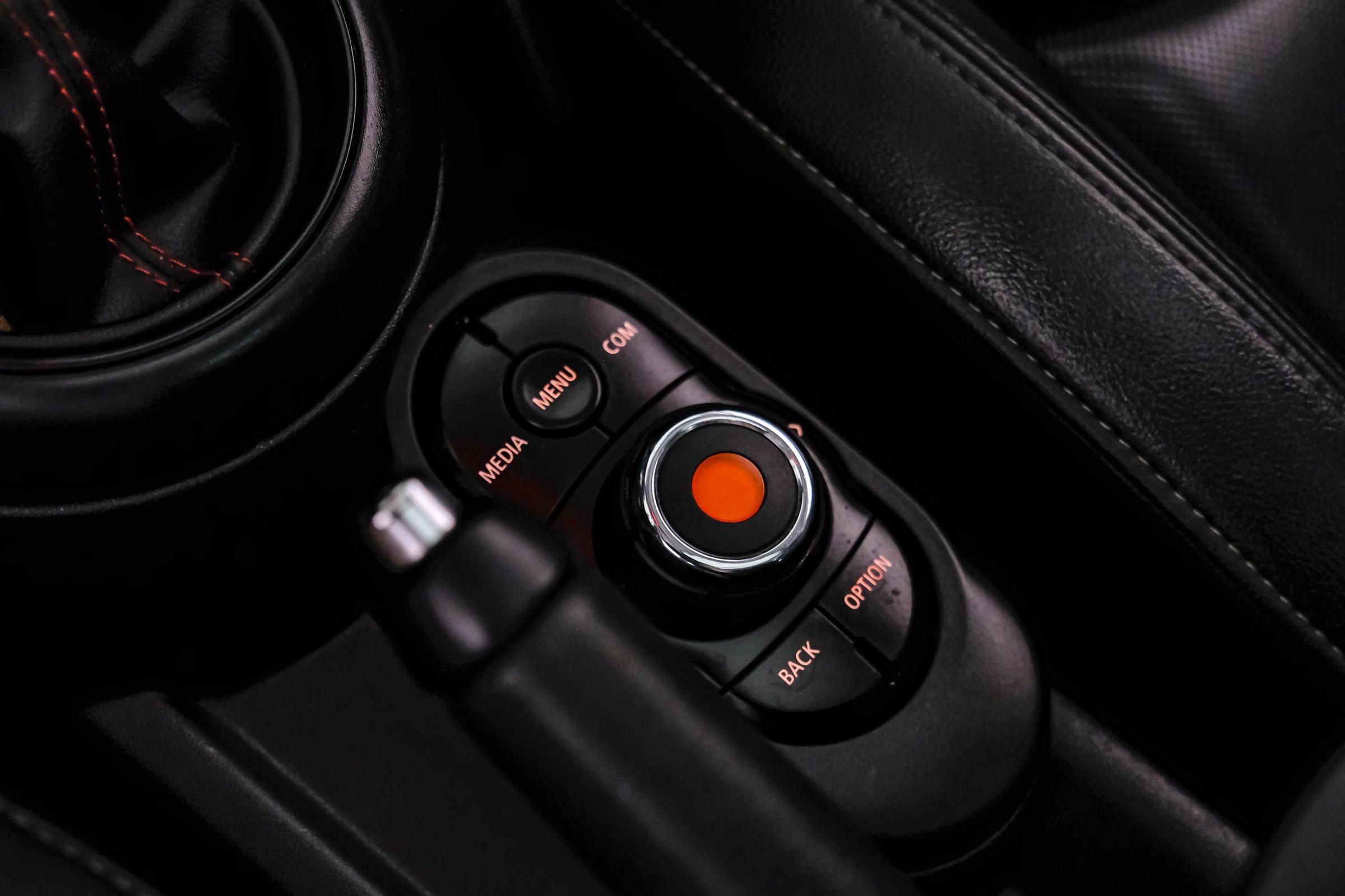 Used 2019 MINI Cooper S w/ Premium Package FWD image 24