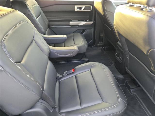 Used 2023 Ford Explorer XLT w/ Equipment Group 202A RWD image 19