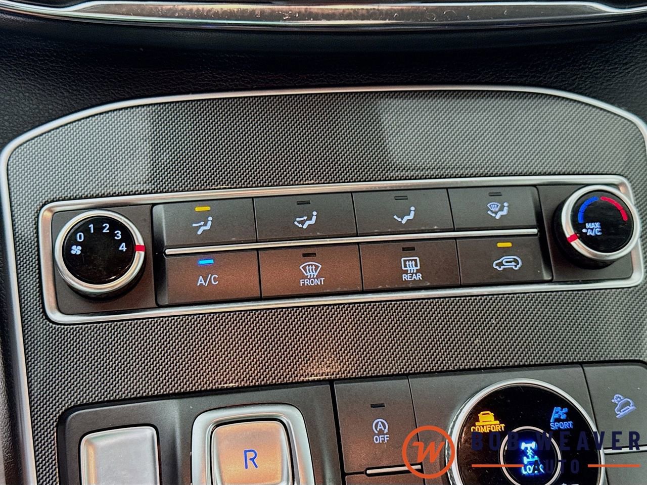 Used 2023 Hyundai Santa Fe SE image 16