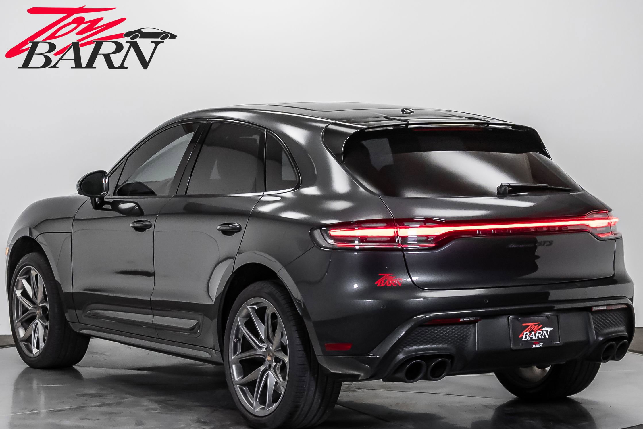 Used 2022 Porsche Macan GTS AWD/4WD image 3