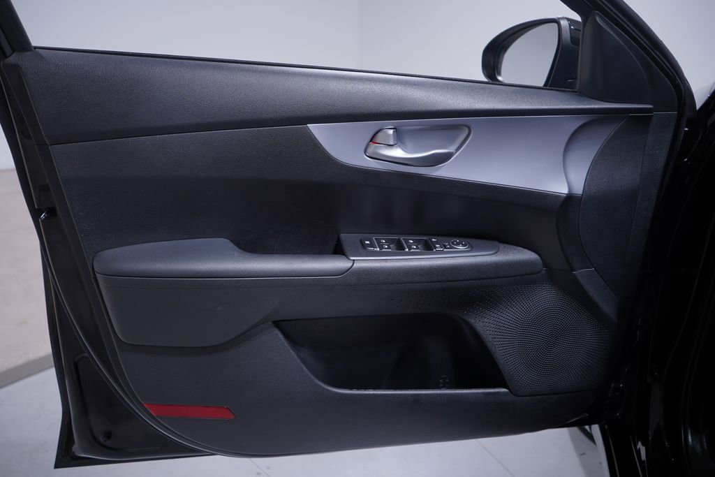 Used 2024 Kia Forte LXS image 16