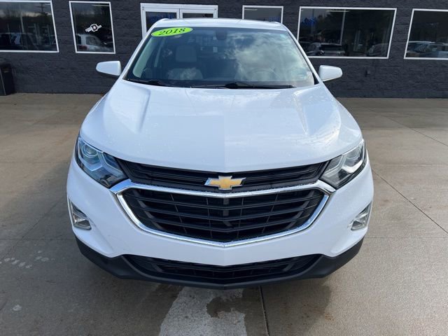 Used 2018 Chevrolet Equinox LT image 2