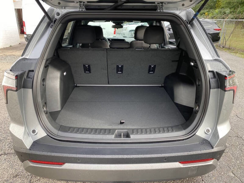 New 2026 Chevrolet Equinox LT image 18