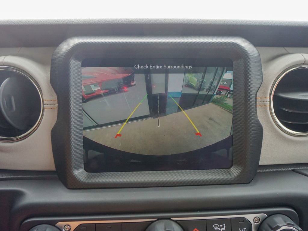 Used 2021 Jeep Wrangler Unlimited Sahara image 22