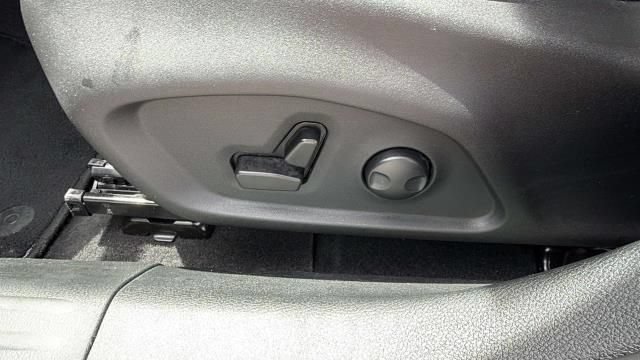 Used 2023 Jeep Compass Limited AWD/4WD image 9