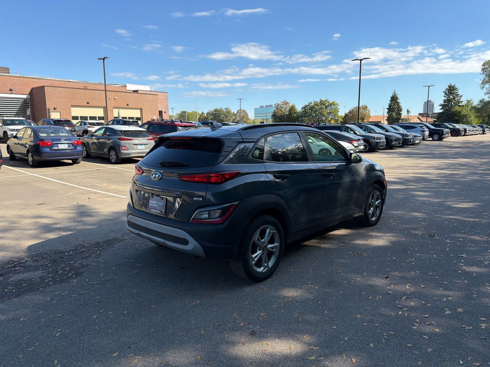 Used 2023 Hyundai Kona SEL AWD/4WD image 2