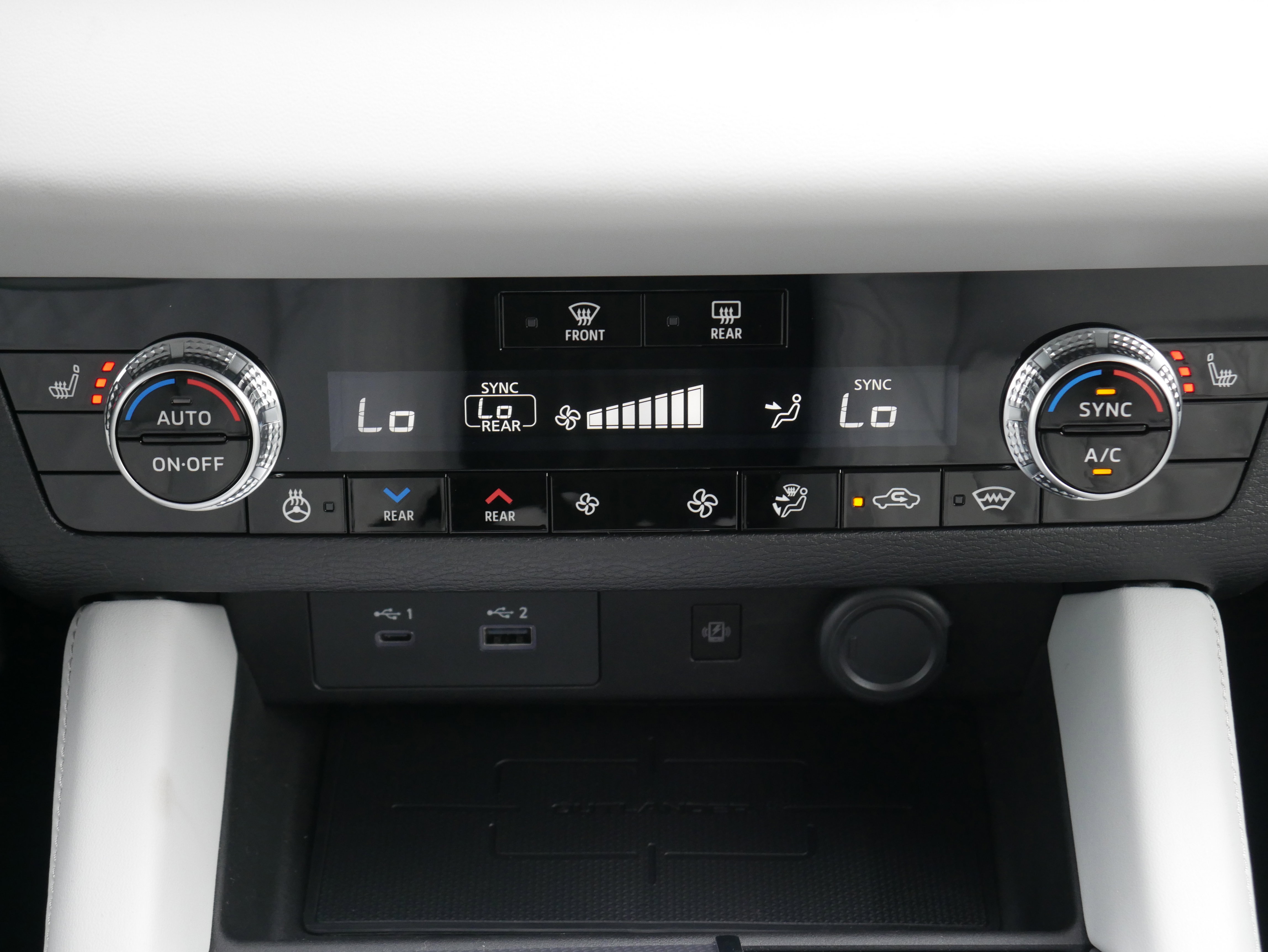 New 2025 Mitsubishi Outlander 4WD Plug-In Hybrid image 19