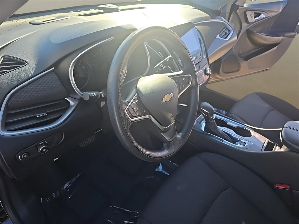 Used 2023 Chevrolet Malibu LT w/ Driver Confidence Package image 12