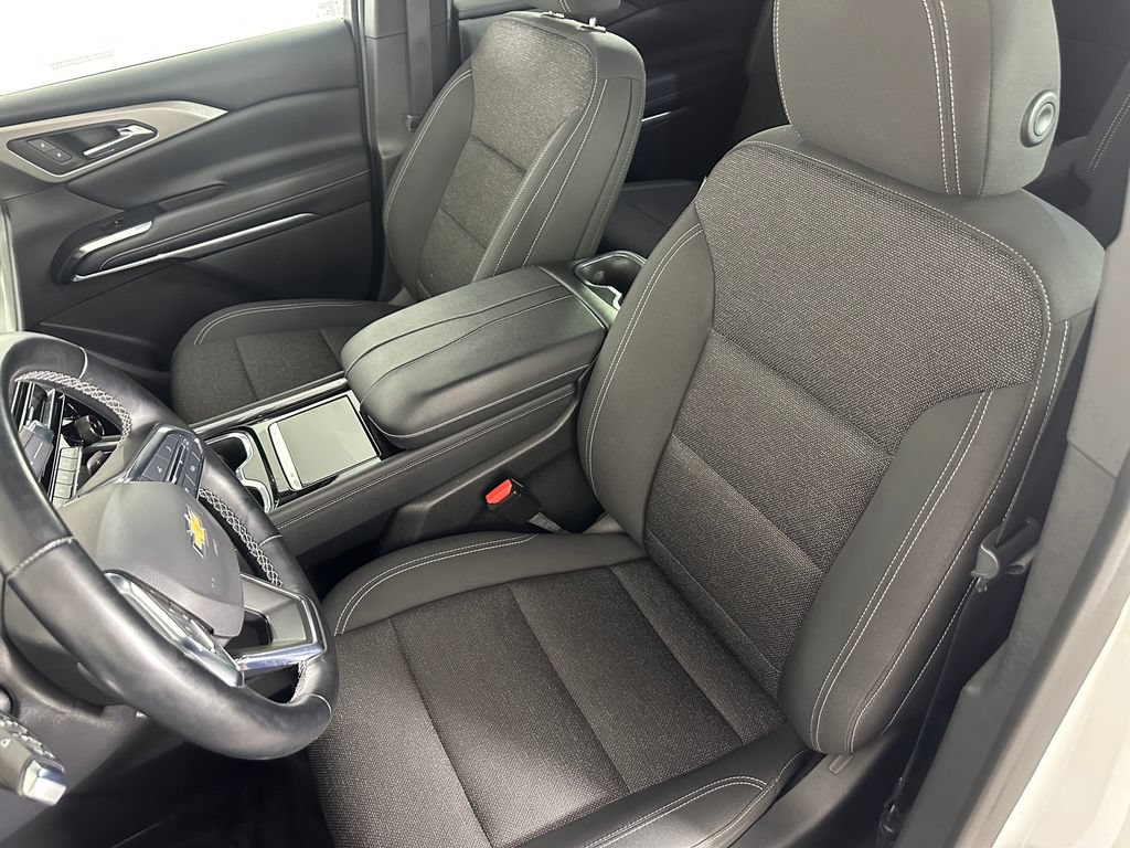 Used 2024 Chevrolet Traverse LT AWD/4WD image 24
