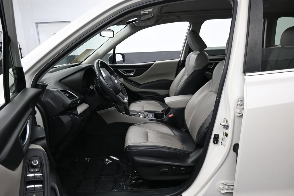 Used 2022 Subaru Forester Limited AWD/4WD image 11