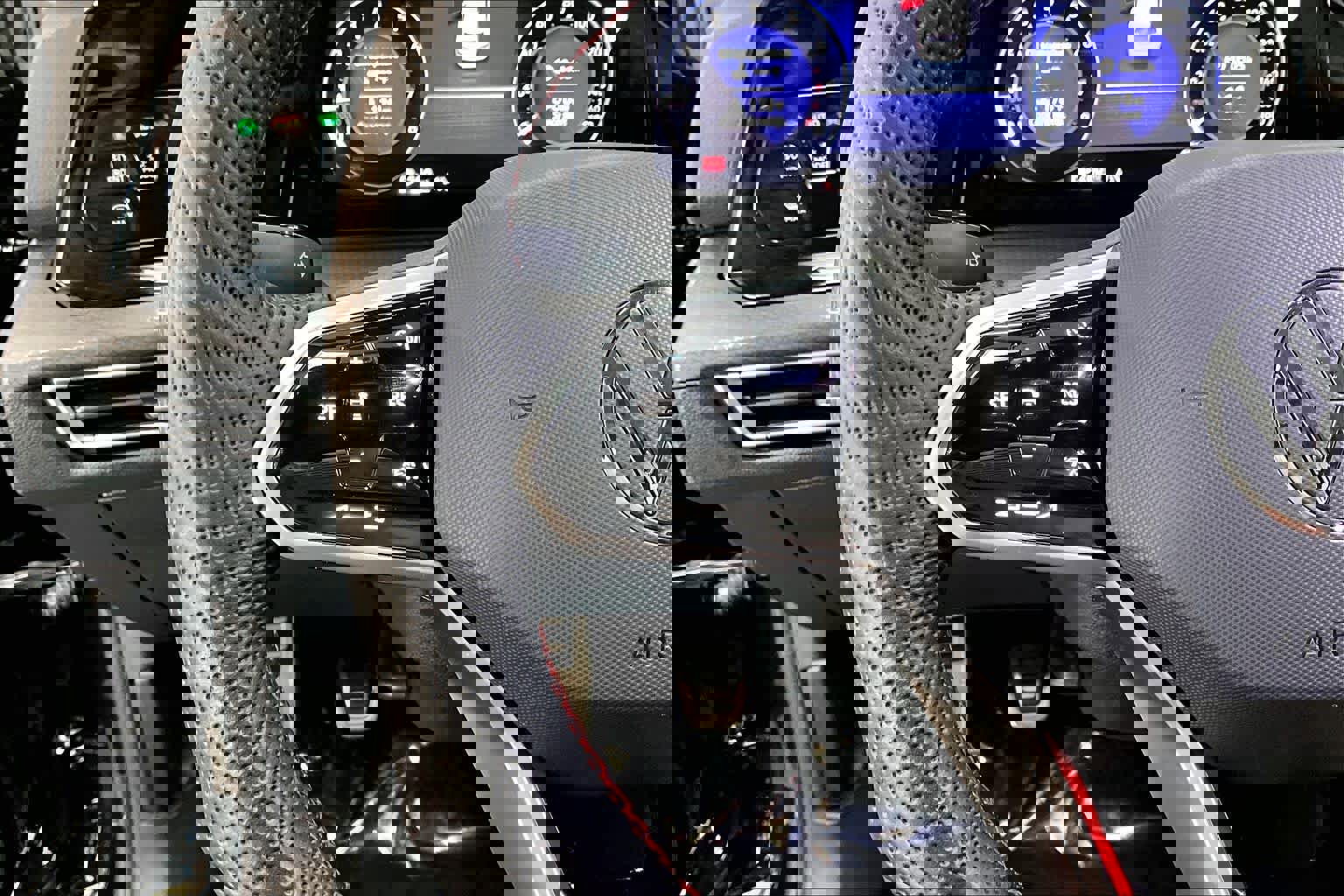 Used 2024 Volkswagen GTI SE image 21