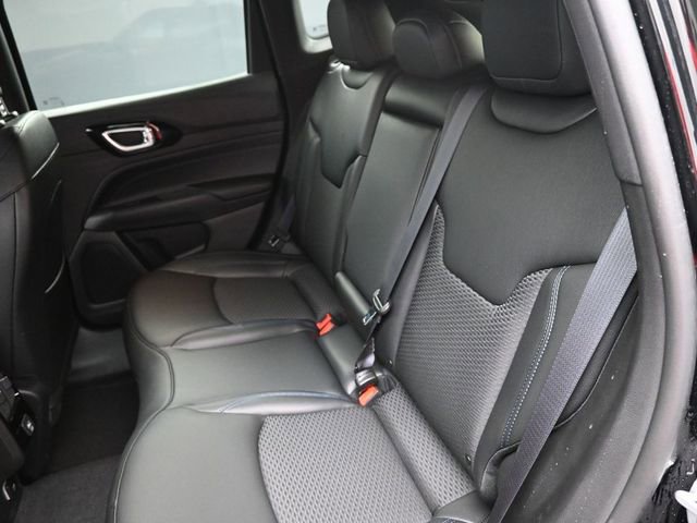 New 2026 Jeep Compass Latitude image 17